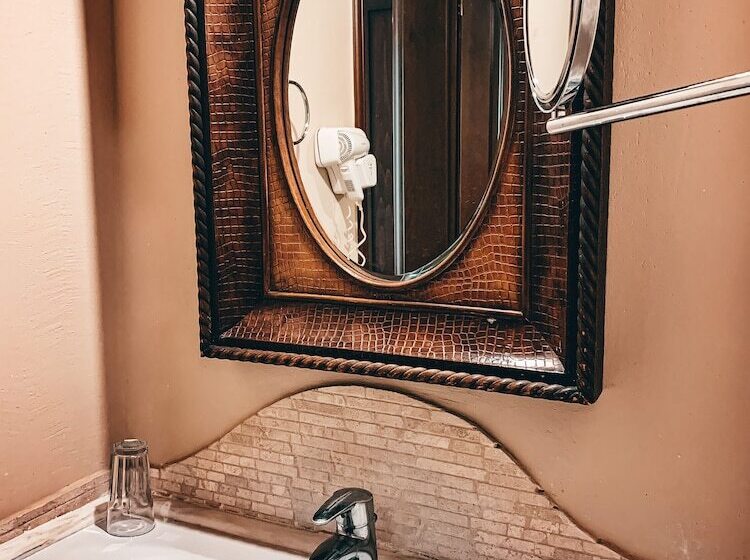 可观景的小型套房, Elena Guesthouse