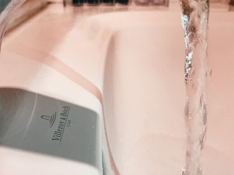 可观景的小型套房, Elena Guesthouse