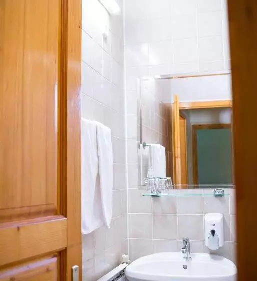 スタンダードトリプルルーム, Wellness Hotel Szindbád