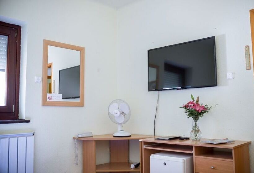 스탠다드 룸, Wellness Hotel Szindbád