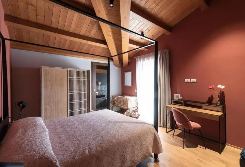 庭の見えるスタンダードトリプルルーム, Le Talee Agriturismo Di Charme