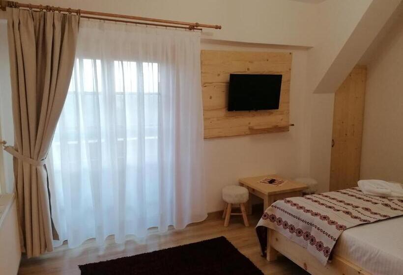 اتاق استاندارد با تخت بزرگ, Pensiunea Căsuța Din Deal