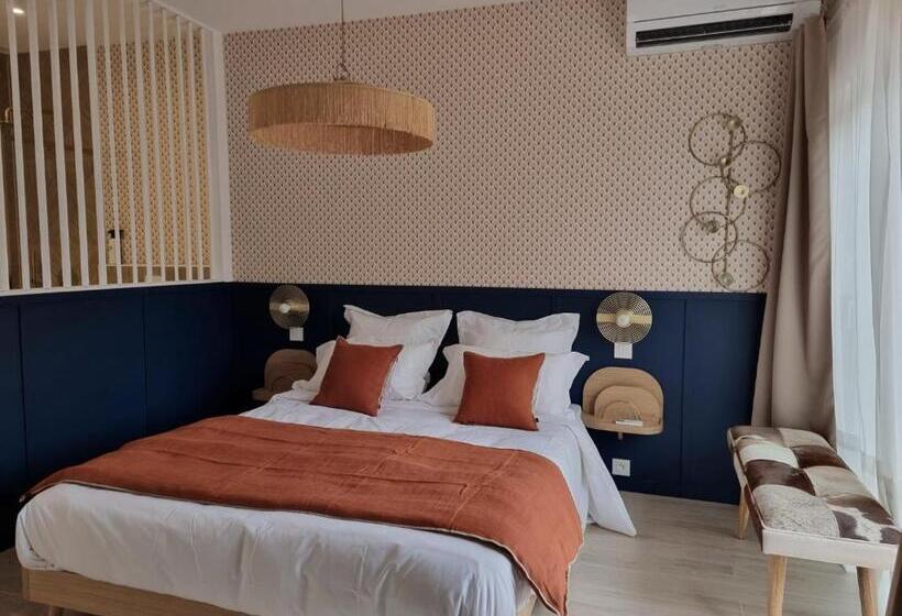 غرفة ديلوكس, La Parenthese Du Las