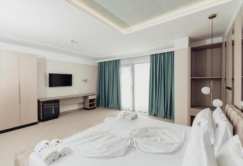 סוויטה דלוקס, Delight Hotel & Spa