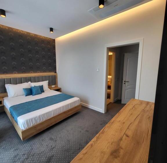 اتاق استاندارد با بالکن, Excellence