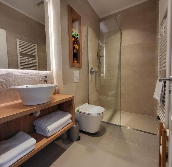 اتاق استاندارد با بالکن, Excellence