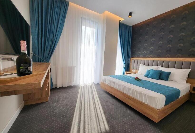 اتاق استاندارد با بالکن, Excellence