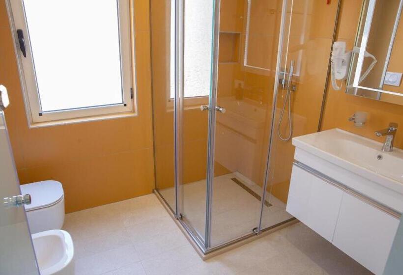 スタンダードトリプルルーム, Veranda Boutique