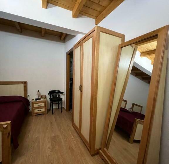 三人经典房间, Villa Molla