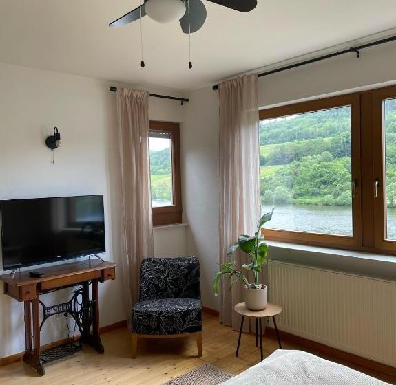 Номер Superior Кровать Кинг, Boutique Guesthouse Das Wohlgemuth Heim Mosel Weingut