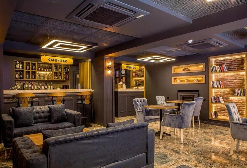 Семейный Номер, The Lea Hotels & Suite