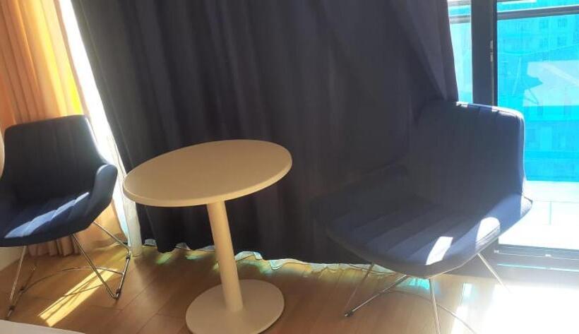 استودیو استاندارد با بالکن, Orbi City Center Sea View