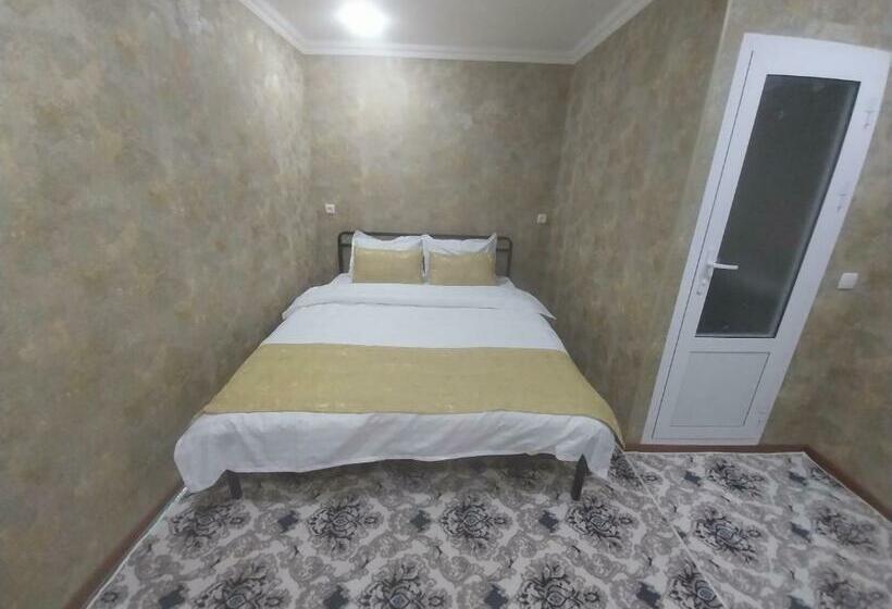 Quarto Estandar, Reyhana Unique House