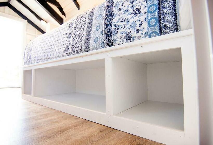 Номер Стандарт, Prince Of Whales