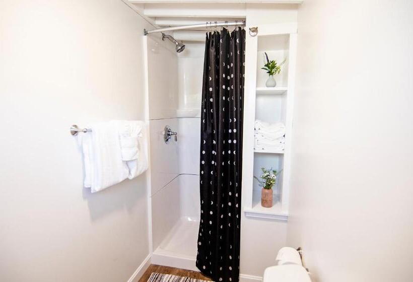 Номер Стандарт, Prince Of Whales