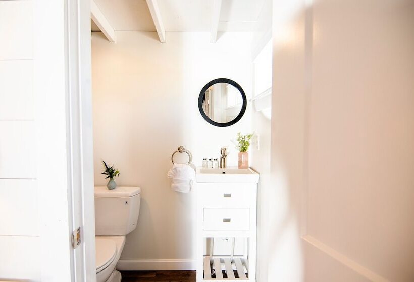 Номер Стандарт, Prince Of Whales