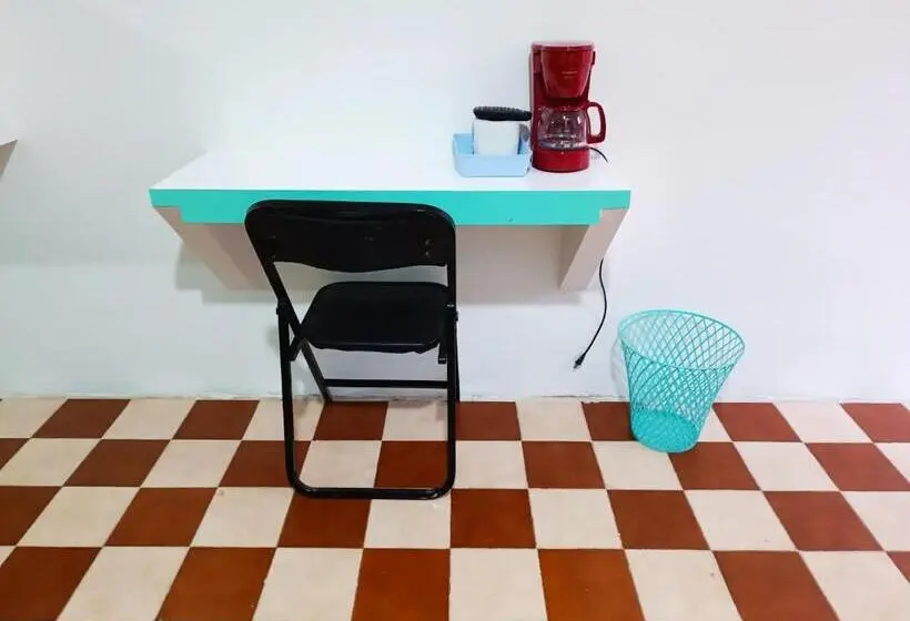 スタンダード４人部屋, Posada Los Faroles Atlixco