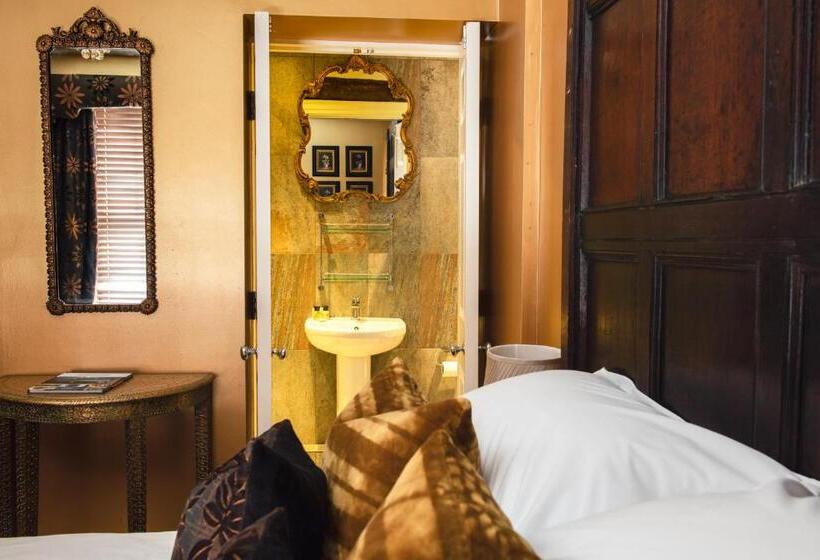 标准间, Rhubarb At Drapers Hall