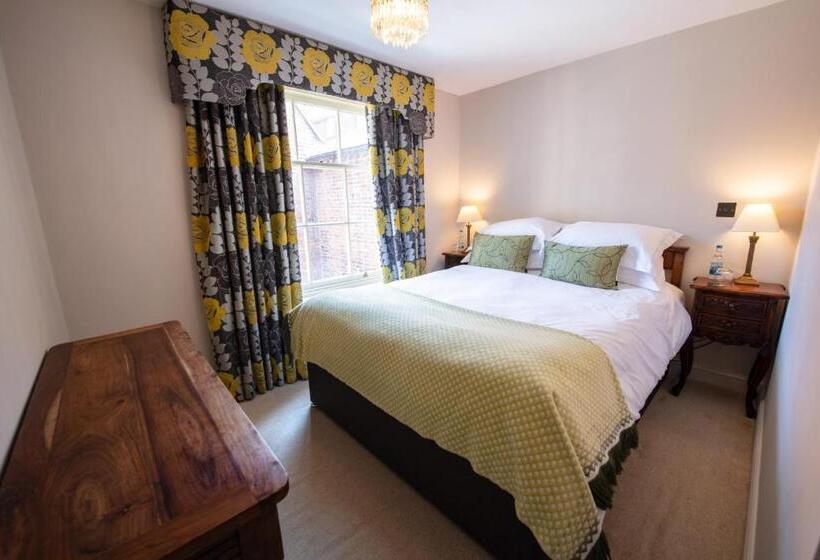 套房, Rhubarb At Drapers Hall