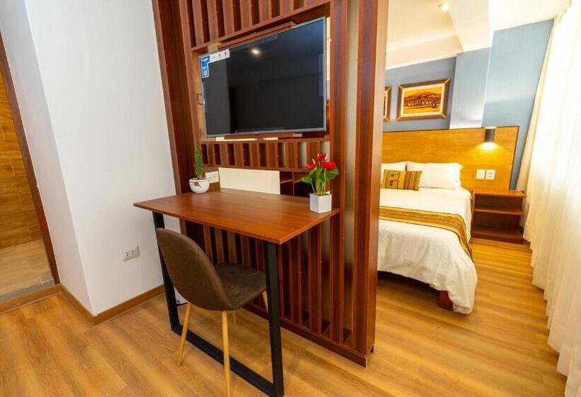 스위트 킹사이즈 침대, Pacific Palace