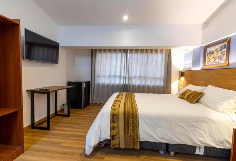 キングサイズベッドのスイートルーム, Pacific Palace