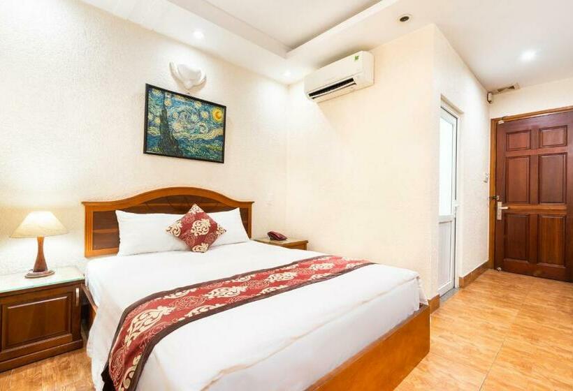 اتاق استاندارد, Queen Hotel Saigon Airport