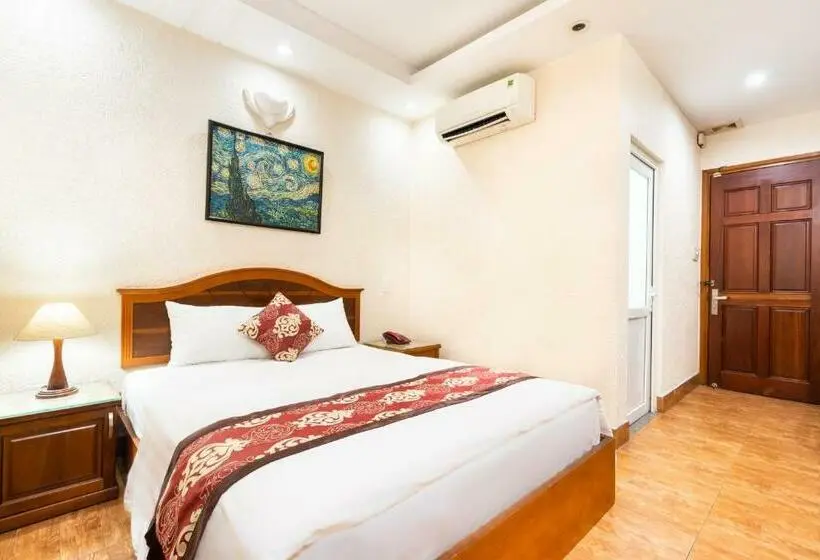 اتاق استاندارد, Queen Hotel Saigon Airport