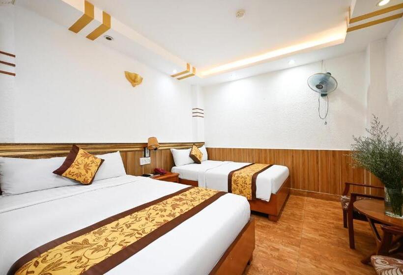 اتاق لوکس, Queen Hotel Saigon Airport