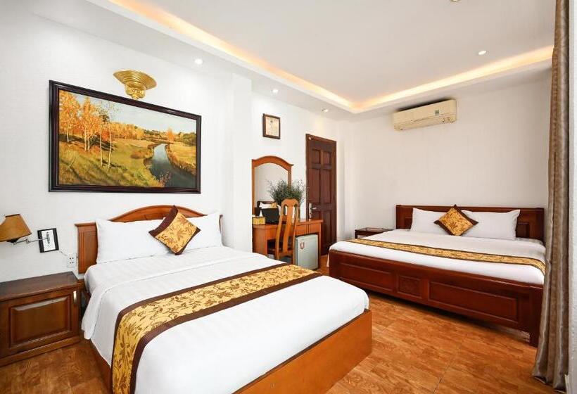 اتاق لوکس خانوادگی, Queen Hotel Saigon Airport