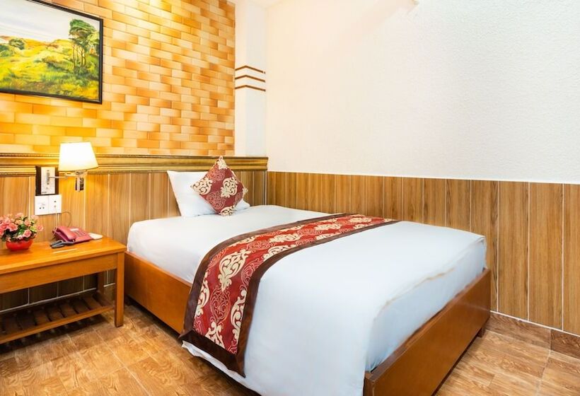 اتاق استاندارد, Queen Airport Hotel Saigon
