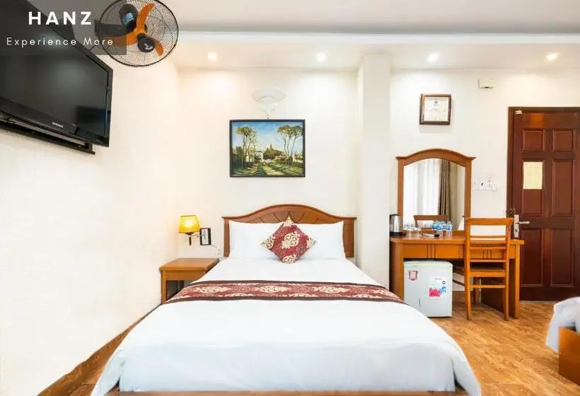 اتاق لوکس چهار تخته, Queen Airport Hotel Saigon