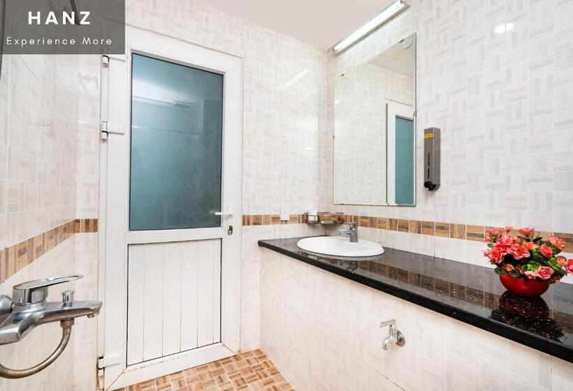 四人豪华间, Queen Airport Hotel Saigon