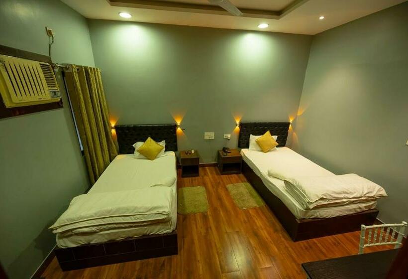 Deluxe-huone, Mittal Garden