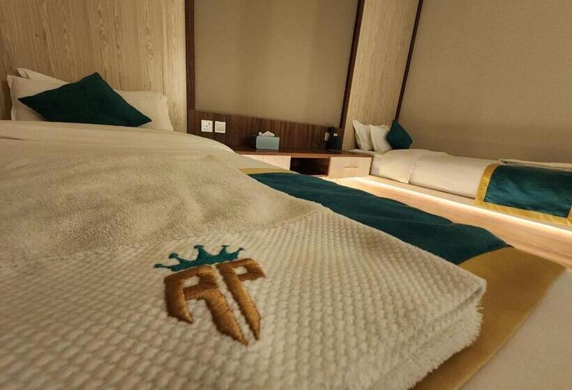 家庭小型套房, Relaxe Palace