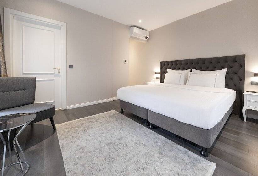 اتاق لوکس با چشم‌انداز باغ, Loop Hotel Bosphorus İstanbul