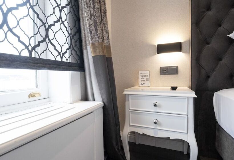 اتاق لوکس با چشم‌انداز دریا, Loop Hotel Bosphorus İstanbul