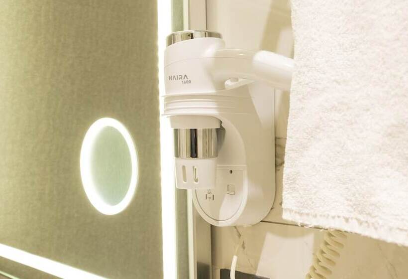 اتاق خانوادگی با چشم‌انداز باغ, Loop Hotel Bosphorus İstanbul