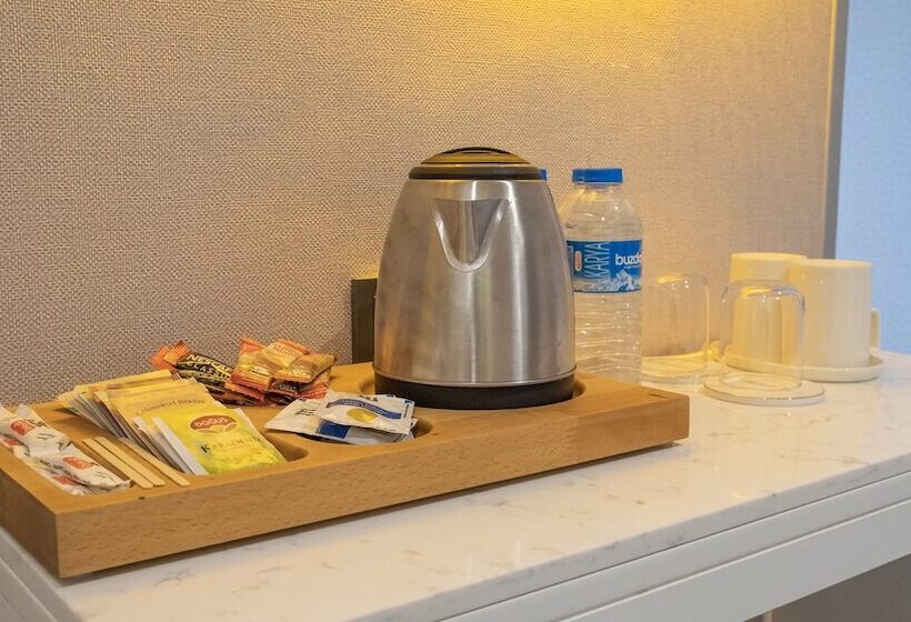 اتاق خانوادگی با چشم‌انداز باغ, Loop Hotel Bosphorus İstanbul