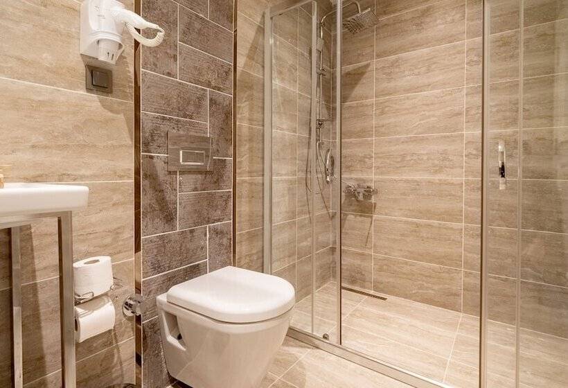 استودیو لوکس با چشم‌انداز دریا, Loop Hotel Bosphorus İstanbul