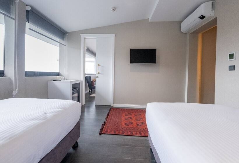 اتاق خانوادگی با چشم‌انداز باغ, Loop Hotel Bosphorus İstanbul