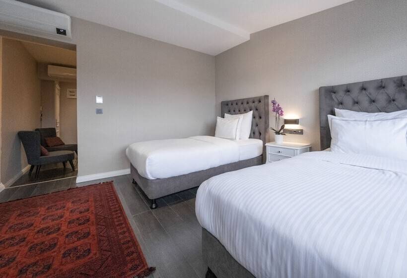 اتاق خانوادگی با چشم‌انداز باغ, Loop Hotel Bosphorus İstanbul