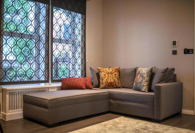 اتاق خانوادگی با چشم‌انداز باغ, Loop Hotel Bosphorus İstanbul