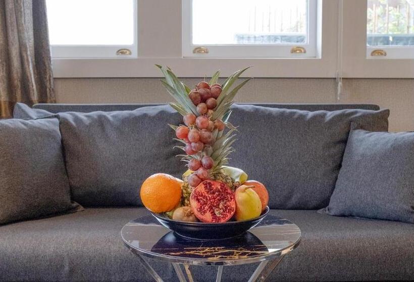 اتاق لوکس با چشم‌انداز دریا, Loop Hotel Bosphorus İstanbul