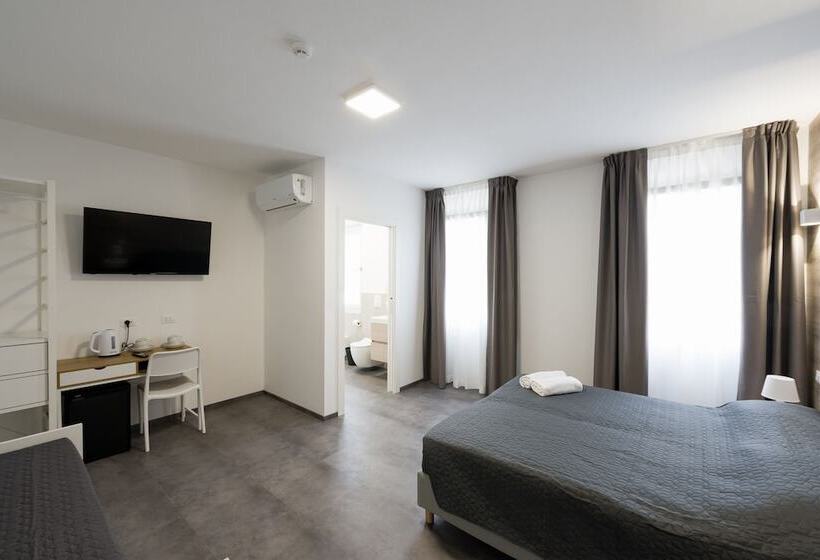 غرفة عائلية, Nuovo Cason