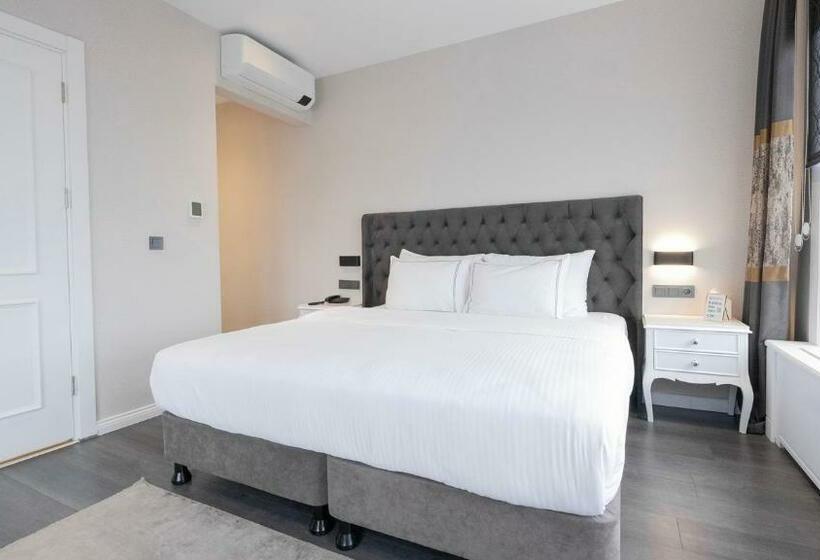 اتاق لوکس با چشم‌انداز دریا, Loop Hotel Bosphorus İstanbul