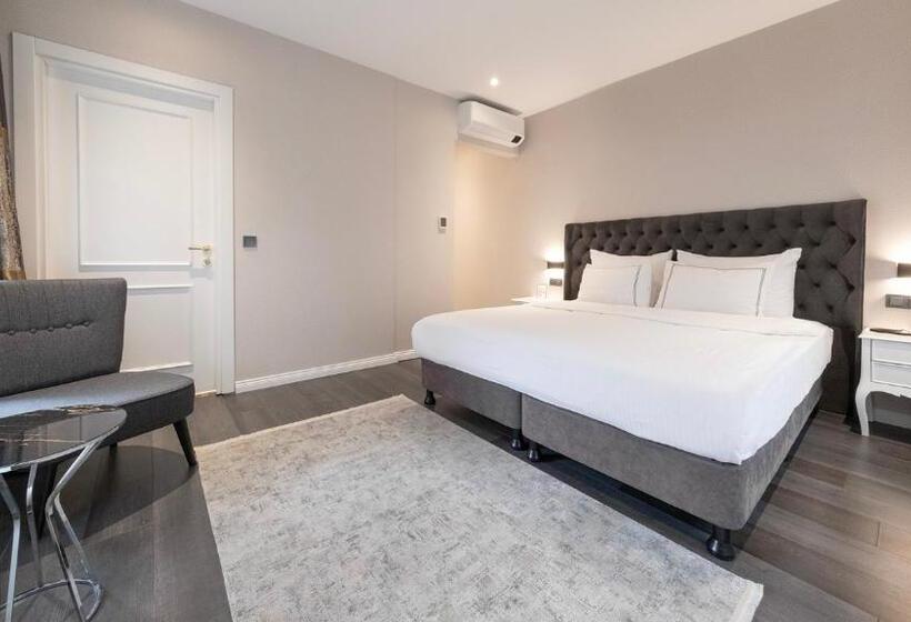 اتاق لوکس با چشم‌انداز باغ, Loop Hotel Bosphorus İstanbul