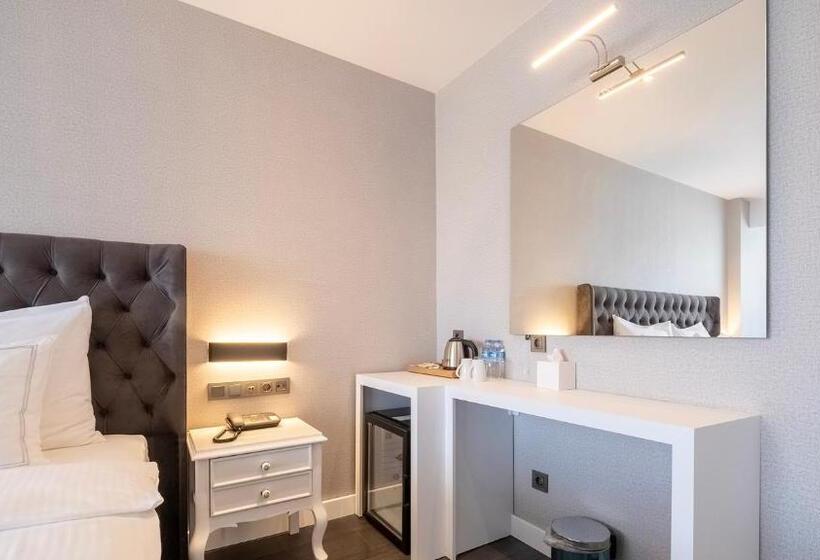 استودیو لوکس با چشم‌انداز دریا, Loop Hotel Bosphorus İstanbul