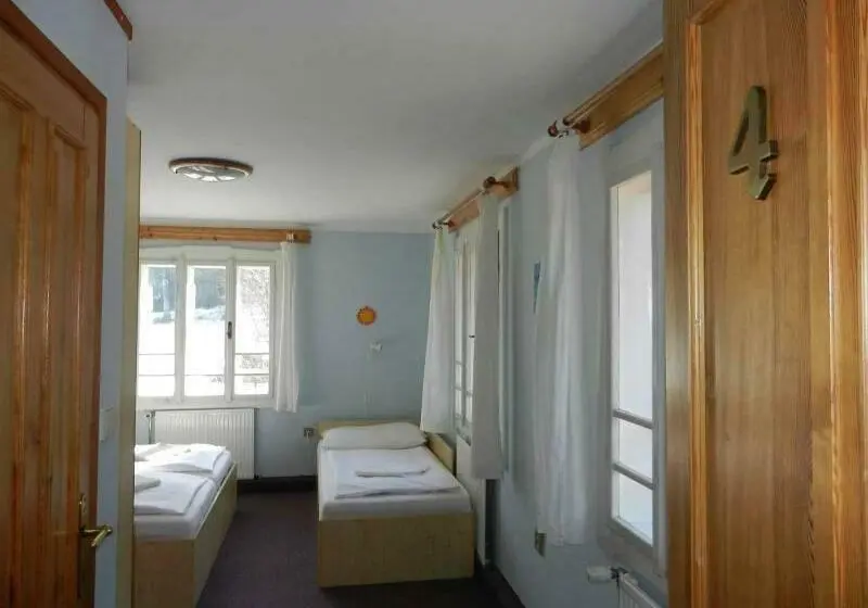 Standard Kolmen Hengen Huone, Chata Orlice