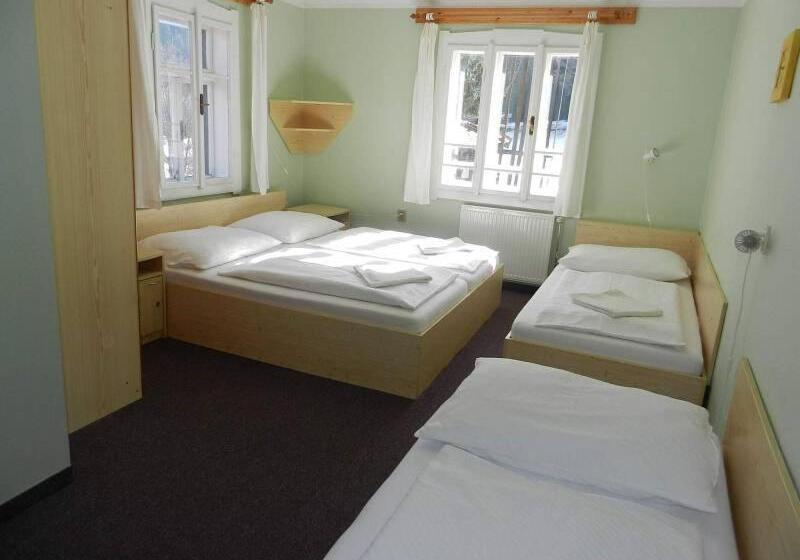 ガーデンビュースタンダード４ベッドルーム, Chata Orlice