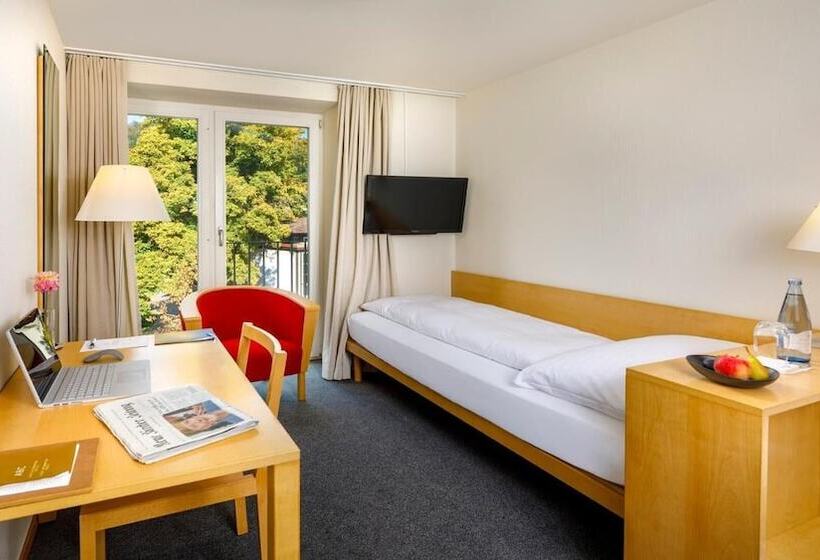 Standard Enkelrum, Boldern